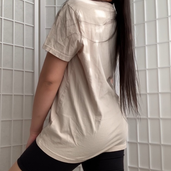 h&m divided nude t-shirt - Picture 2 of 6